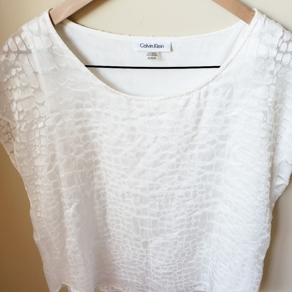Calvin Klein White Textured Blouse Size Medium - Picture 4 of 4